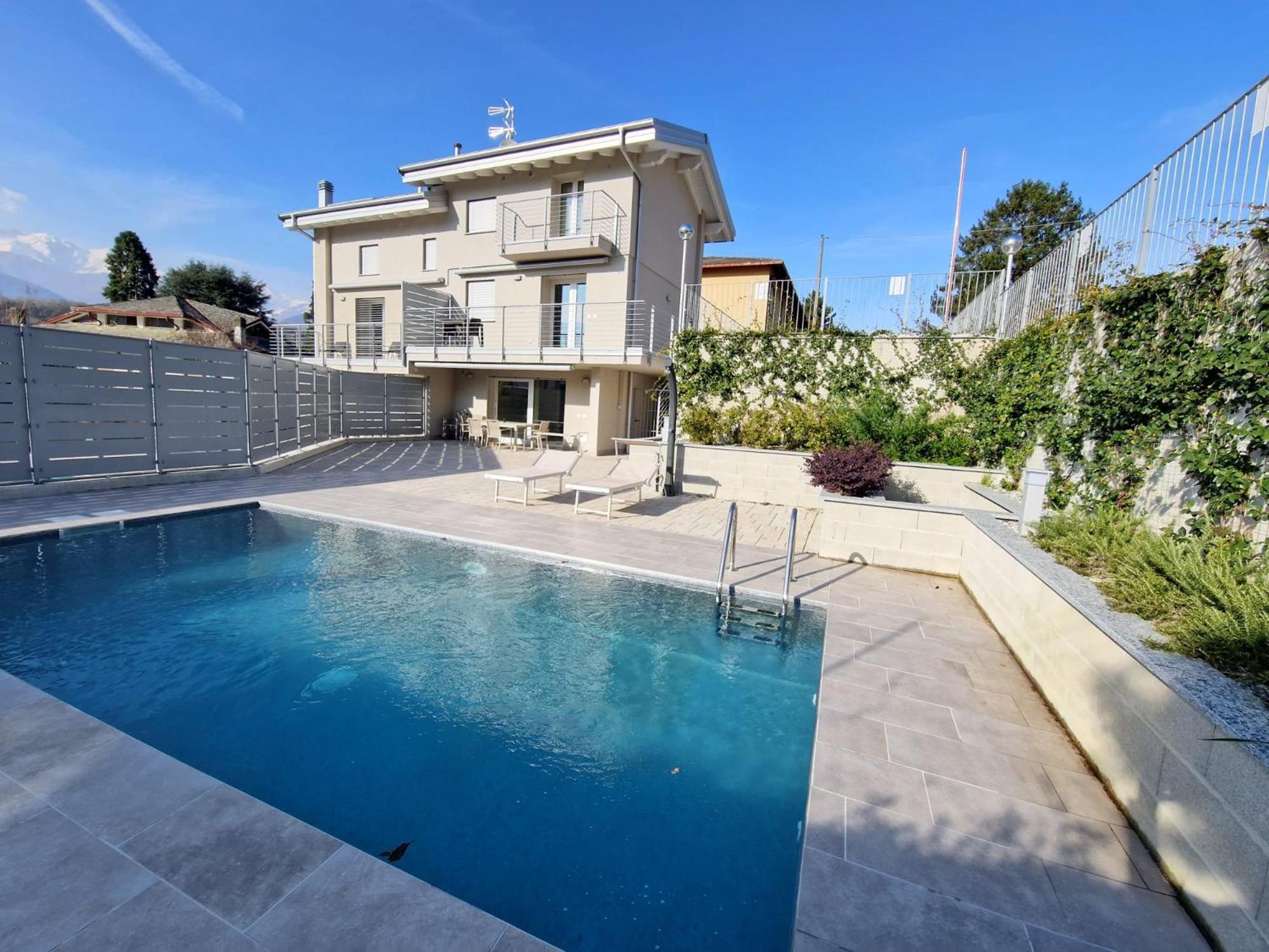Villa Claudia With Private Pool Colico Exteriér fotografie