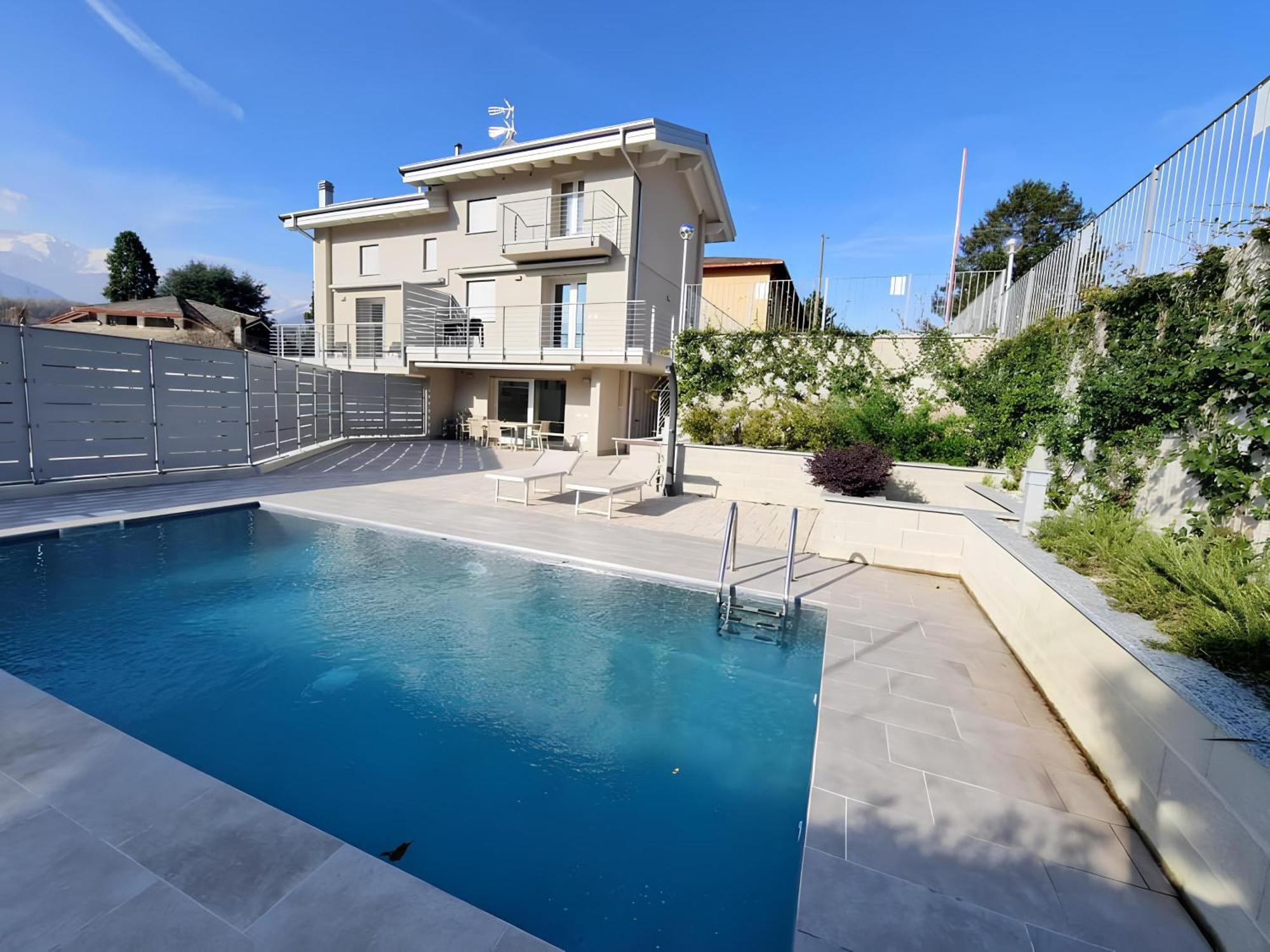 Villa Claudia With Private Pool Colico Exteriér fotografie